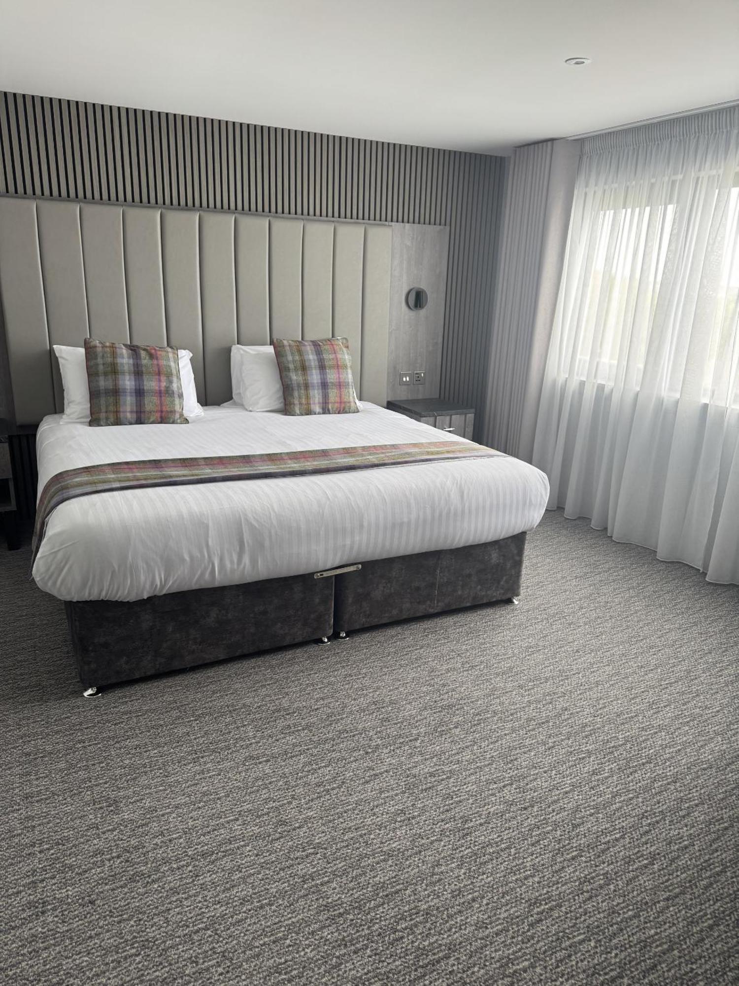 The Knowes Hotel & Restaurant Macduff Szoba fotó